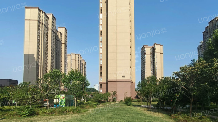 蓝天顺河社区外景图