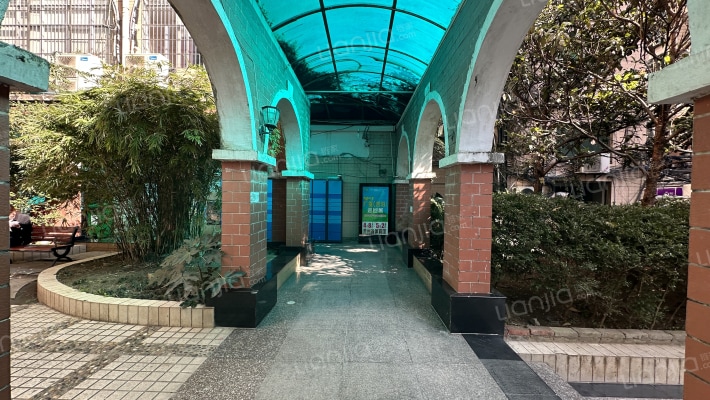 名士大厦外景图