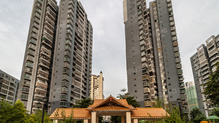 金域华府外景图