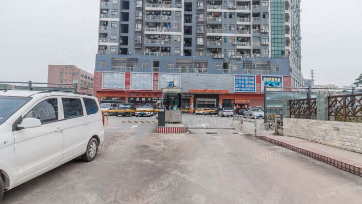 海滨华城外景图