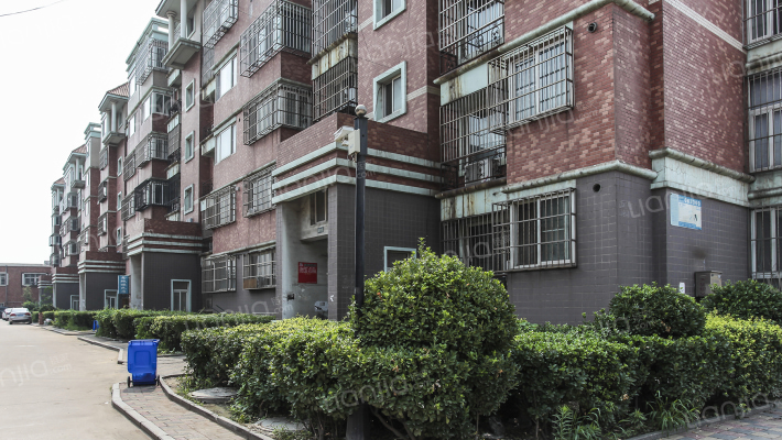 鎏金花园外景图