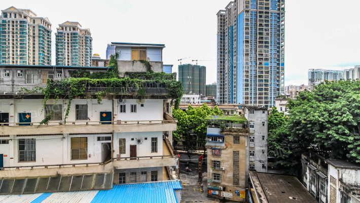 三源商住大厦外景图