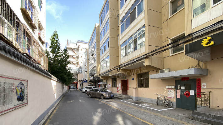 晋兴开发公司宿舍外景图