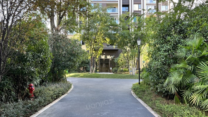 双福新鸥鹏拉菲公馆外景图