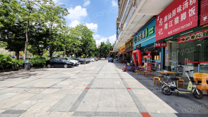 米兰雅居外景图