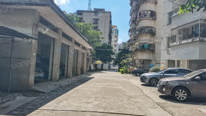 发改委宿舍外景图