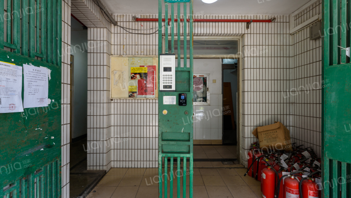 卫茂大厦外景图