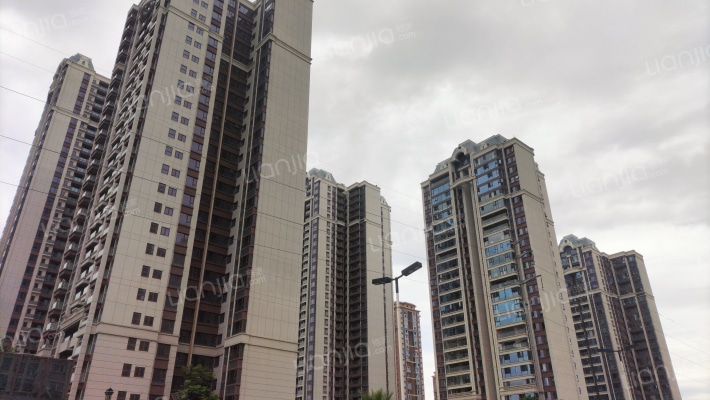 左岸名都外景图