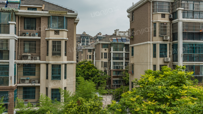 华商清水湾西区外景图