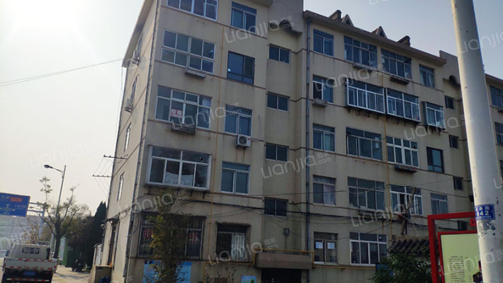 9733家属楼外景图