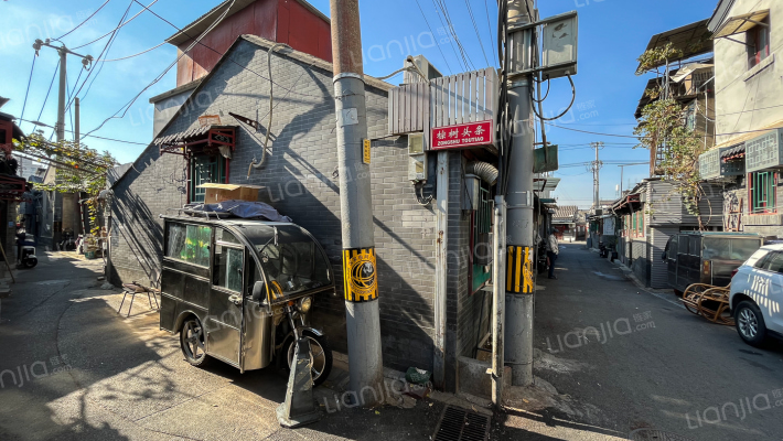 棕树斜街外景图