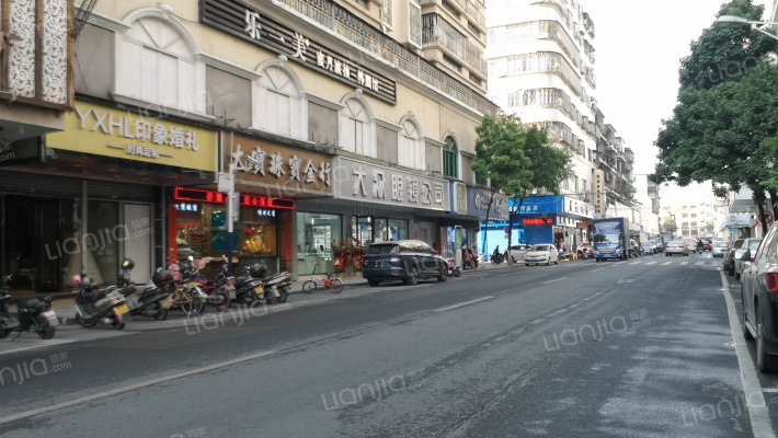 兴安大厦外景图