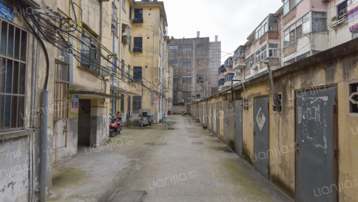 开放大道中路50号外景图