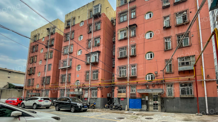 长庆油田测绘路小区外景图