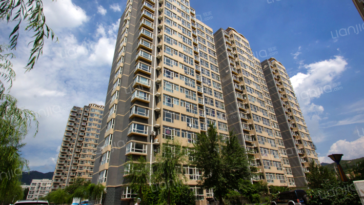 佳境天城外景图