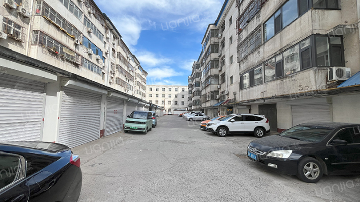 三强小区外景图