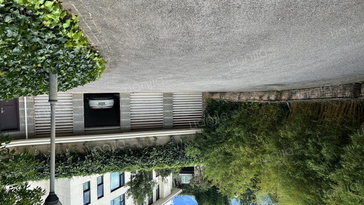 半山邻里外景图