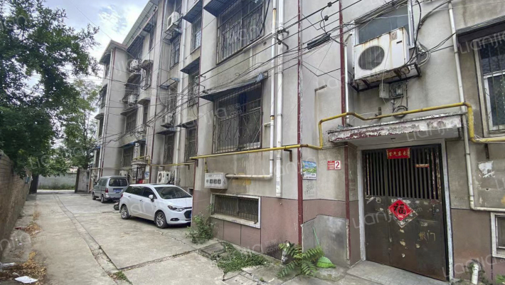 劳动西巷196号外景图