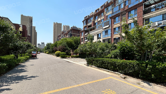 证大大拇指广场外景图