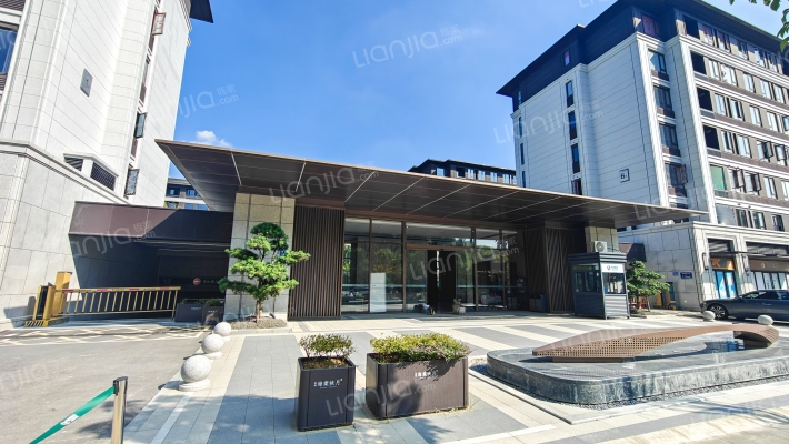 绿城海棠映月外景图