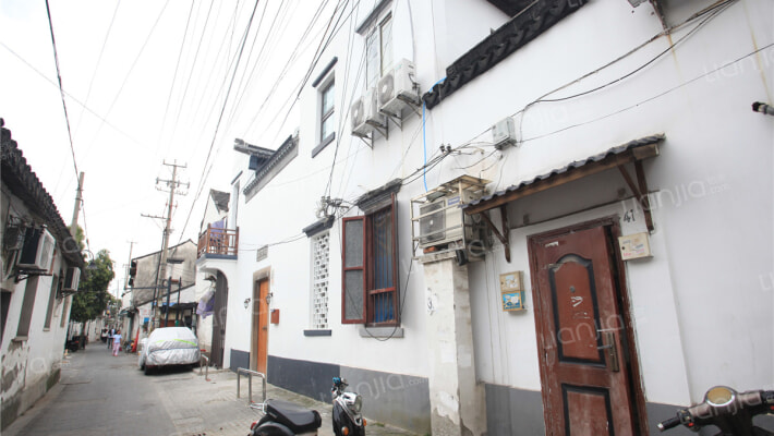 西中市小区外景图