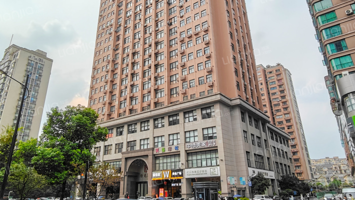 建工发展广场外景图