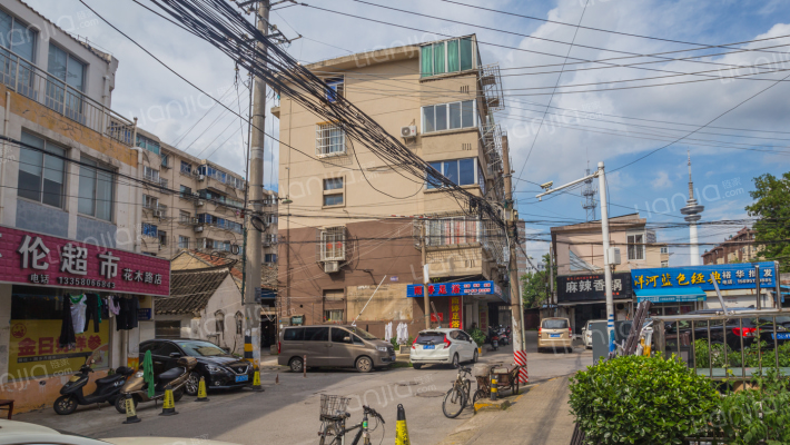 盐仓坝北外景图