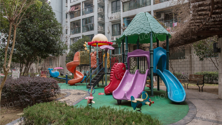 建工·莲湖名邸外景图