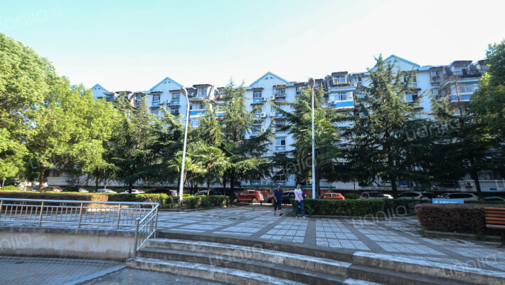 英特小区外景图