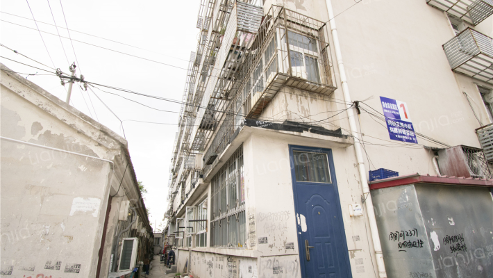 粮食局家属楼外景图