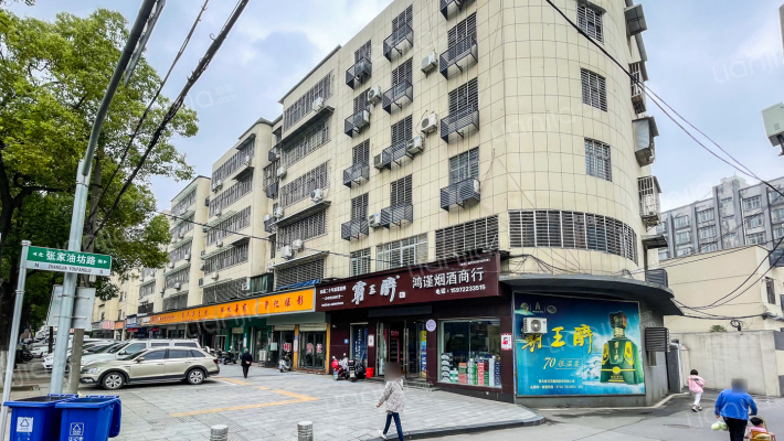 建行家属院外景图