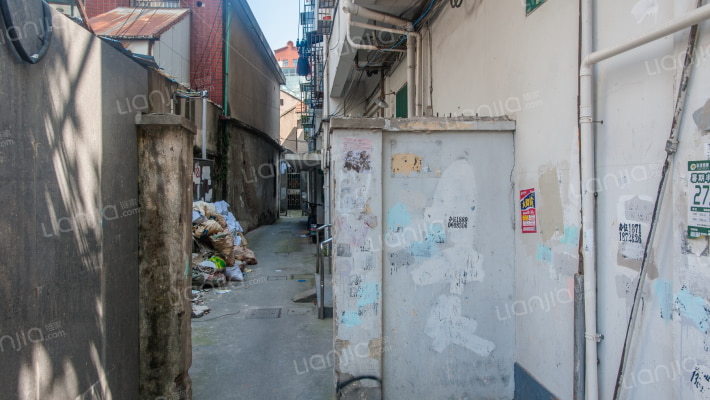 慈善街125弄外景图