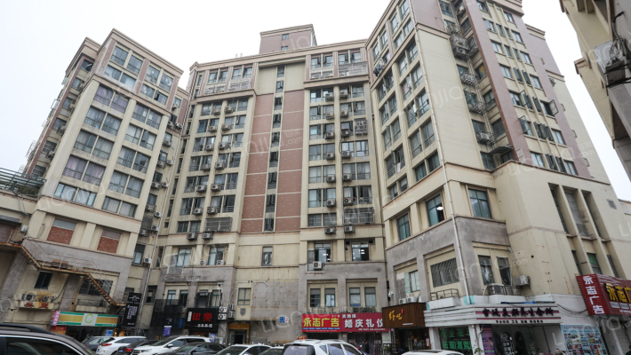 中茵广场外景图