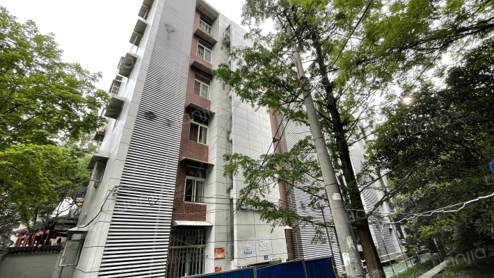 实验小学宿舍外景图