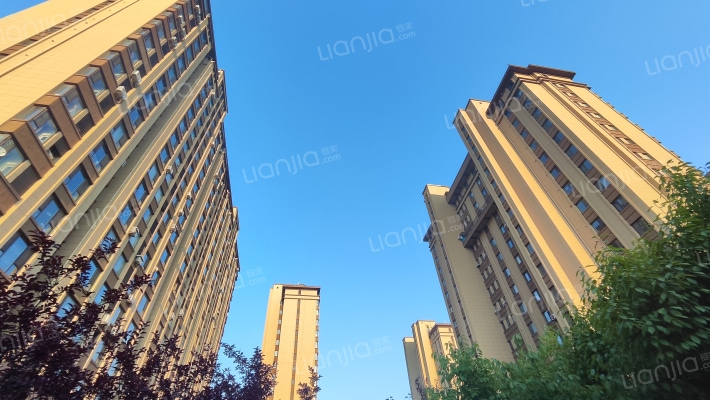 金普广场四期外景图