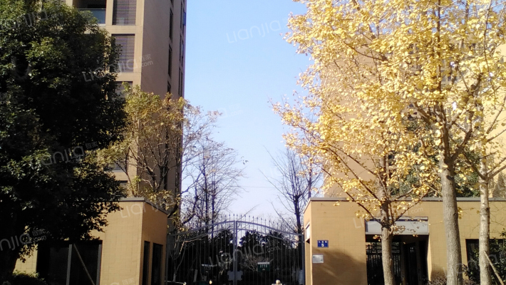 聚英公寓外景图