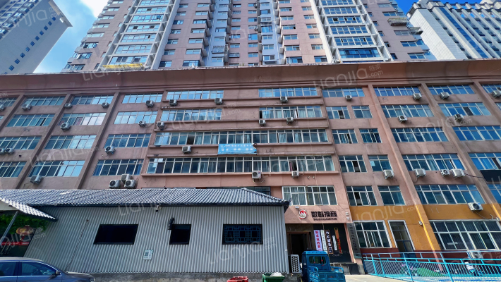 三辰领峰外景图