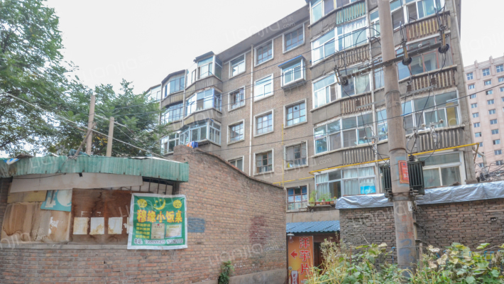 通渭路小学家属院外景图