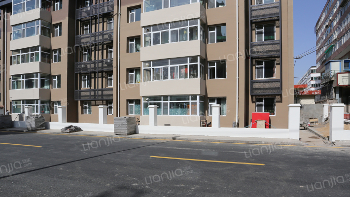 建设路小学教委宿舍外景图