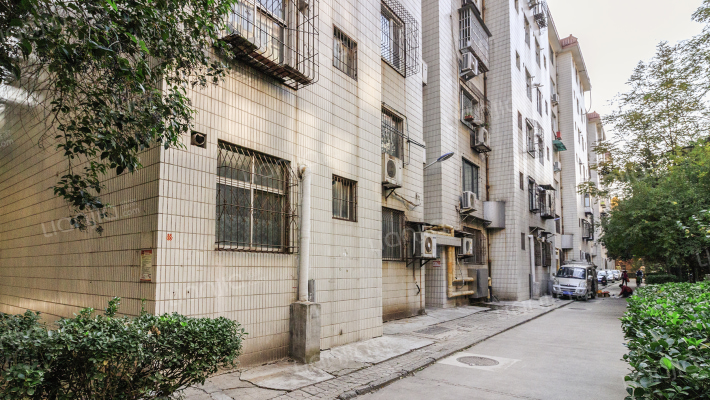 中银小区外景图