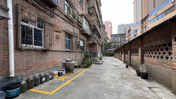 烟酒公司家属院6号外景图