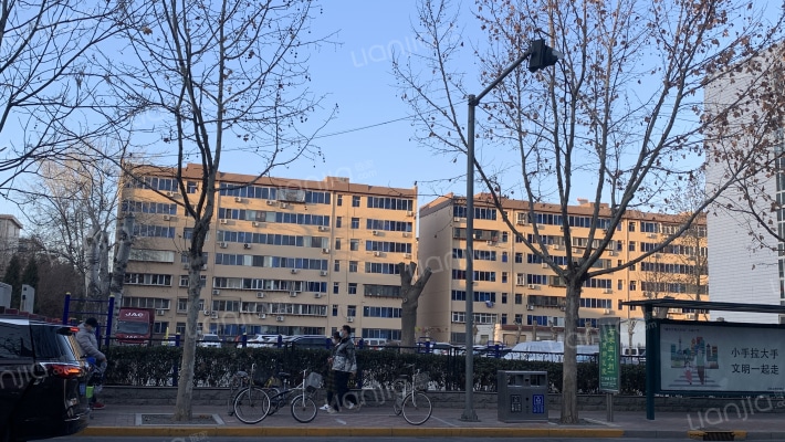 省农垦局宿舍外景图