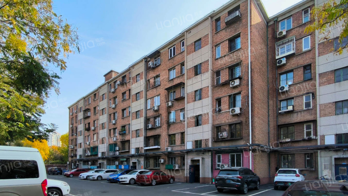 长城砖瓦机械厂外景图