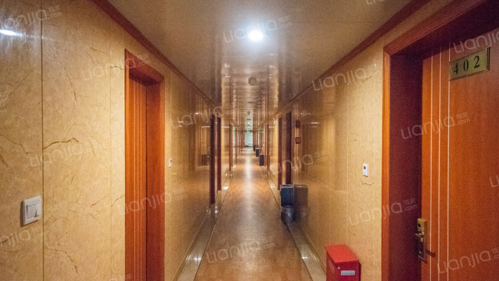 阳光假日外景图