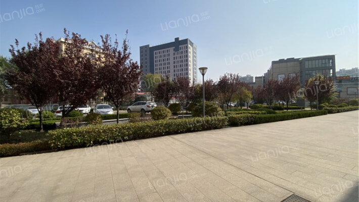 晶岳广场外景图