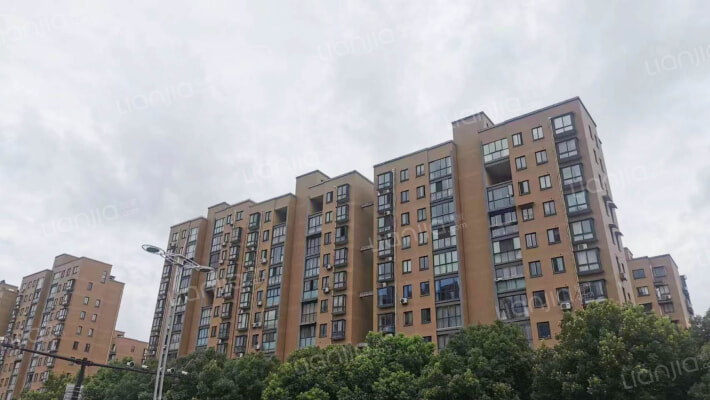 九豪庄园外景图