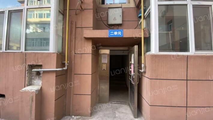 盲校宿舍外景图