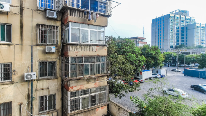 城区南院外景图