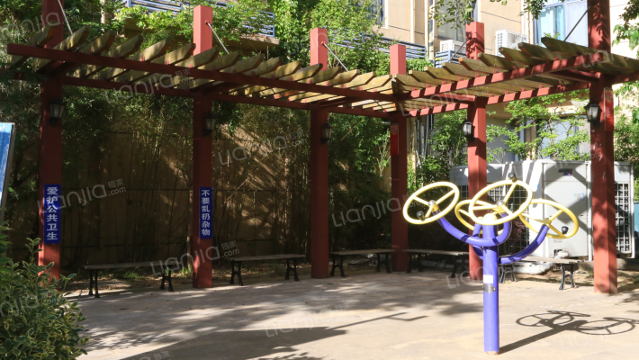 世纪华庭外景图