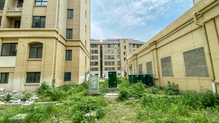 秀景名豪外景图